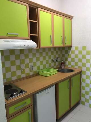 Апартаменты Sunshine Apartments Улцинь Апартаменты с видом на сад-7
