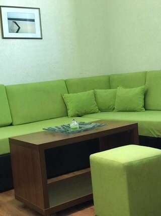 Апартаменты Sunshine Apartments Улцинь Апартаменты с видом на сад-8
