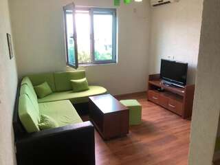 Апартаменты Sunshine Apartments Улцинь Апартаменты с видом на сад-11